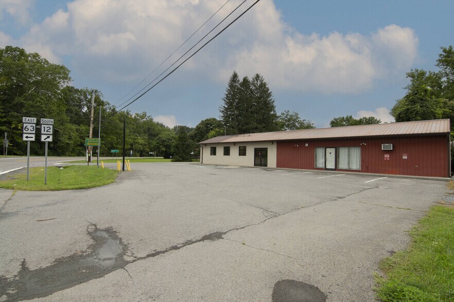 More Photos Of 1931 Alta Dr, Alderson General Retail For Sale