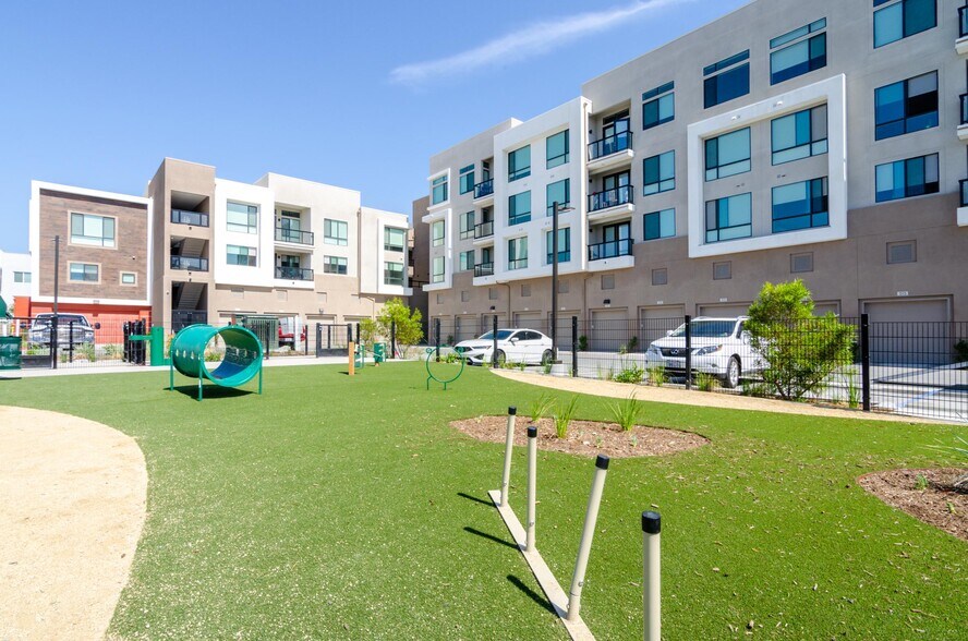 More Photos Of 1774 Metro Ave, Chula Vista Apartments For Lease