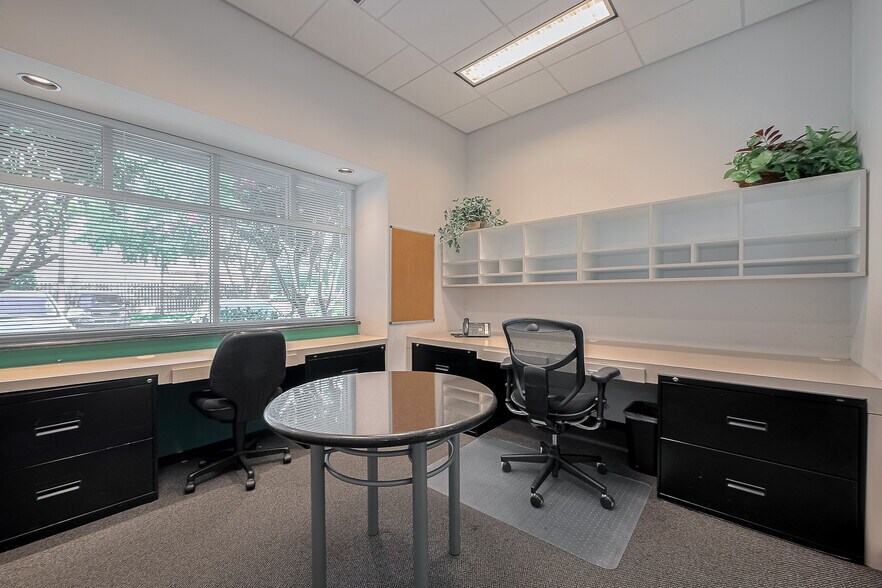 More Photos Of 19855 Greenwind Chase Dr, Houston Medical For Lease