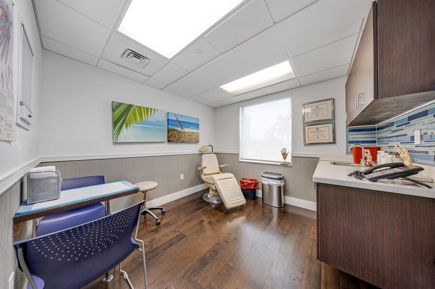 More Photos Of 1693 SW 27th Ave, Miami Office For Sale