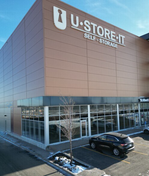 More Photos Of 1135 St. Albert Trl, St. Albert Self Storage For Lease