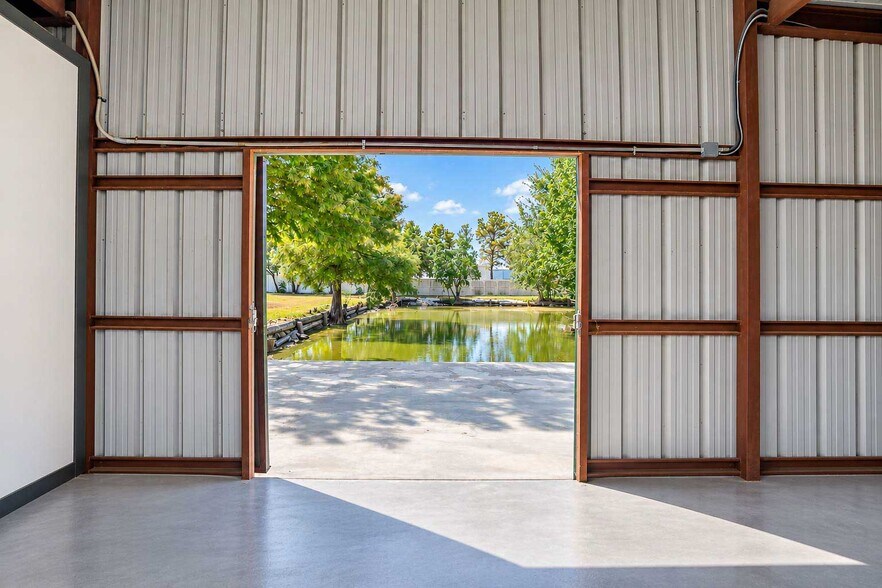 More Photos Of 17635 Kings Ct, Cypress Office Residential For Sale