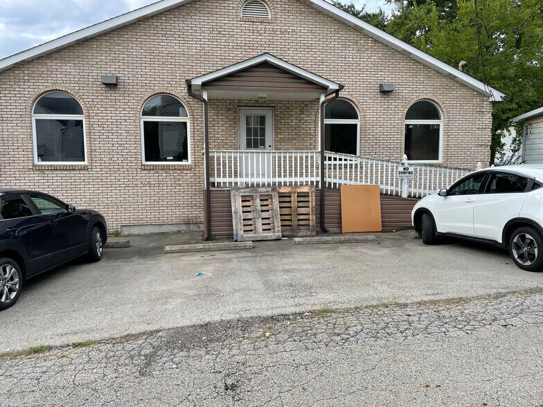 More Photos Of 640 Jefferson Ave, Washington Medical For Lease