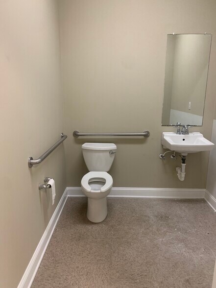 More Photos Of 100 Fall Creek Dr, Jacksonville Office For Lease