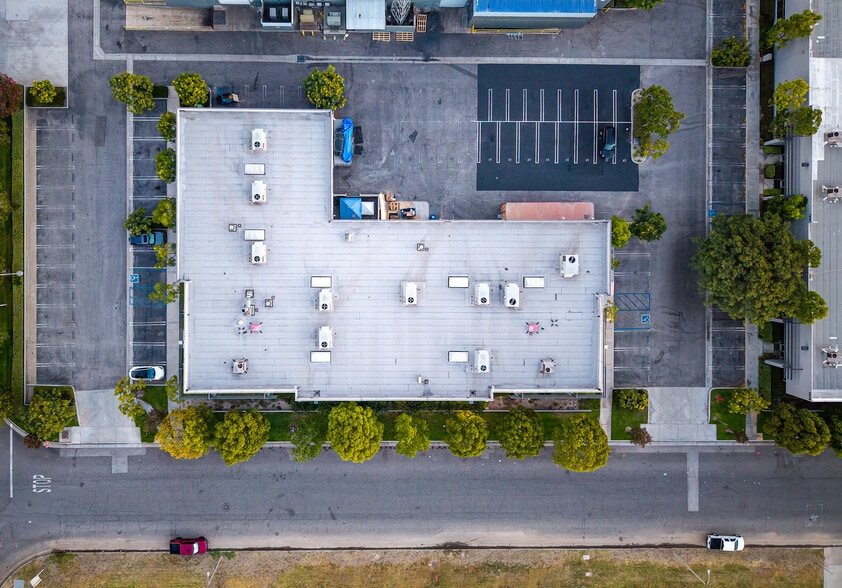 More Photos Of 7445-7455 Lampson Ave, Garden Grove Warehouse For Sale