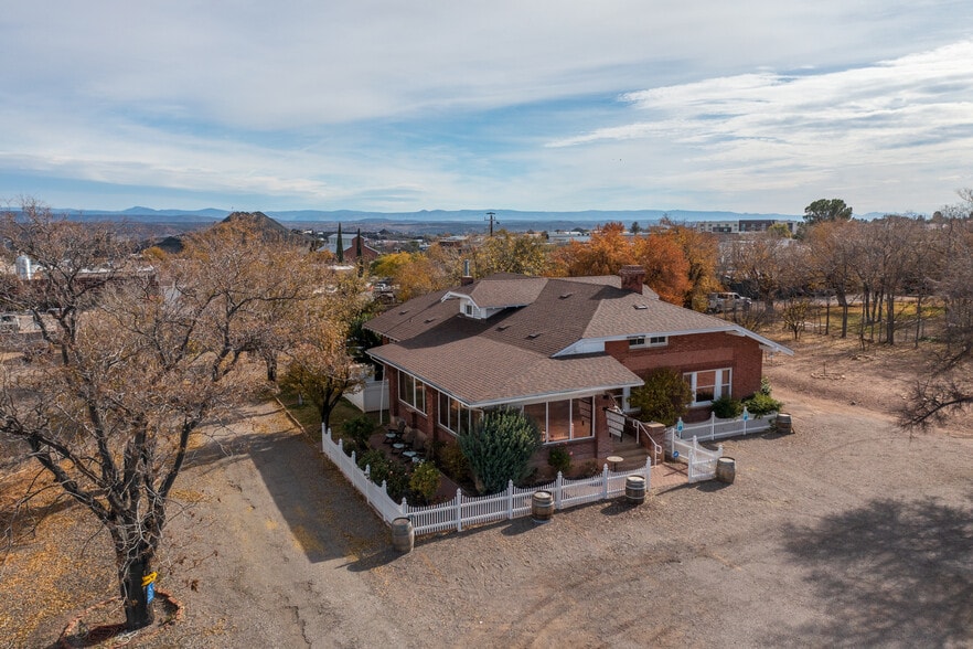 More Photos Of 315 S Willard St, Cottonwood Office Residential For Sale