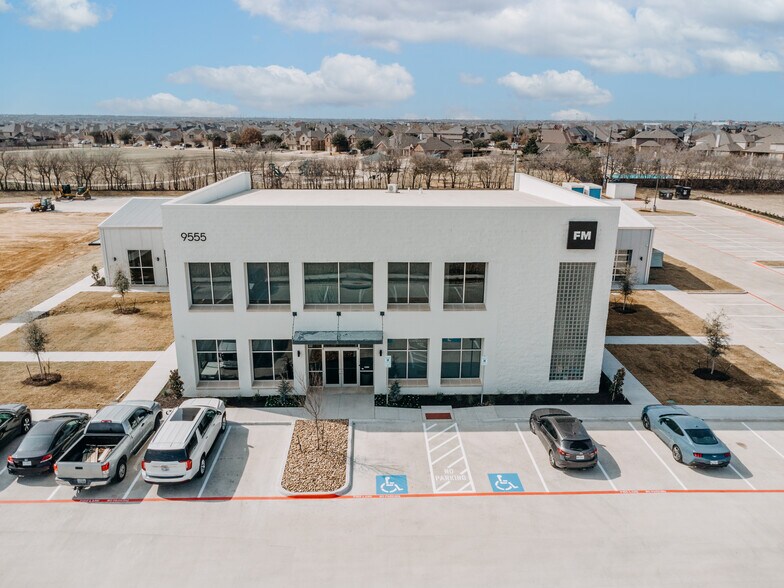 More Photos Of 9555 Harmon Rd, Fort Worth Office For Lease