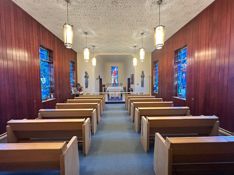 More Photos Of 1400 S Austin Blvd, Cicero Shelter For Sale