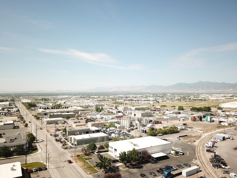 More Photos Of 1480 Pioneer Rd, Salt Lake City Distribution For Lease