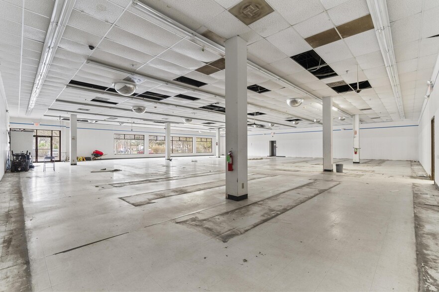 More Photos Of , Bristol General Retail For Sale