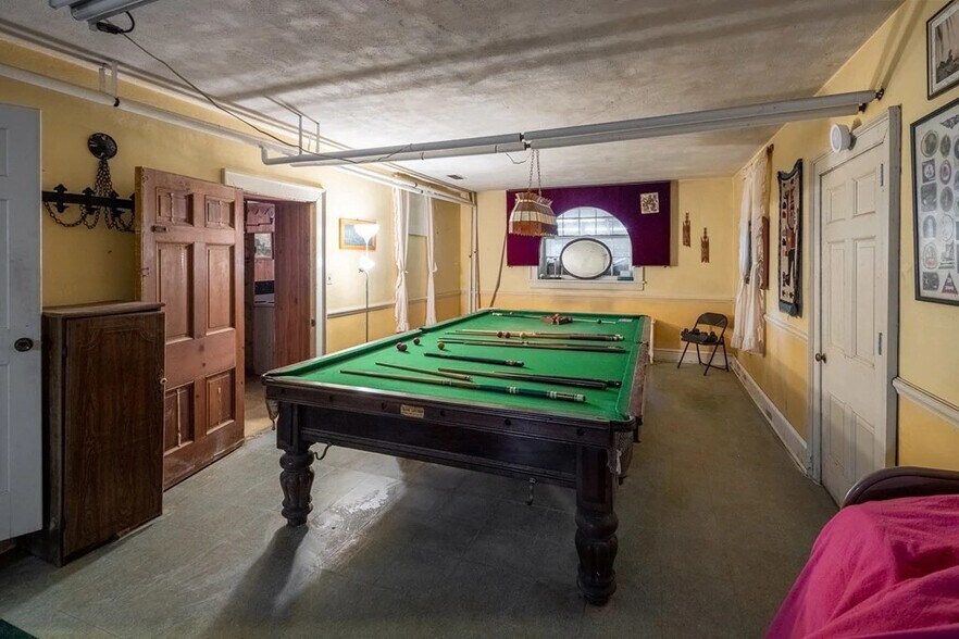 More Photos Of 850 Kinderton Rd, Clarksville Hospitality For Sale