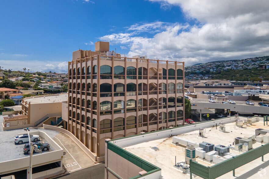 More Photos Of 4211 Waialae Ave, Honolulu Office For Lease