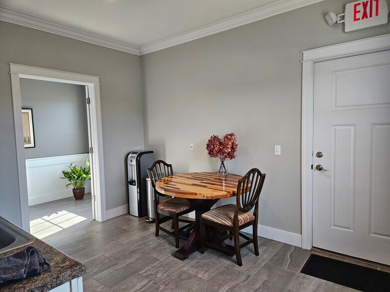 More Photos Of 5786 Midland Rd, Freeland Office For Sale
