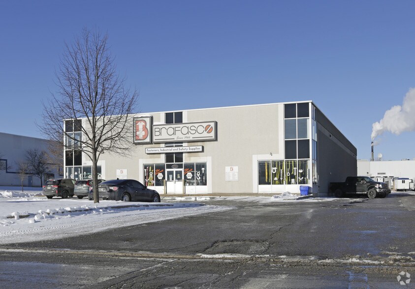 More Photos Of 2709 Coventry Rd, Oakville Warehouse For Sale