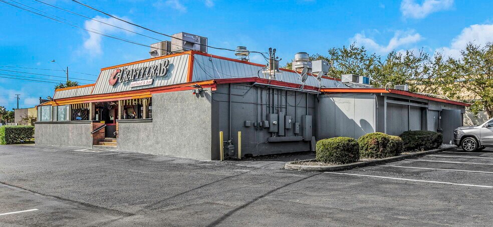 More Photos Of 2901 Tyrone Blvd, Saint Petersburg Restaurant For Sale