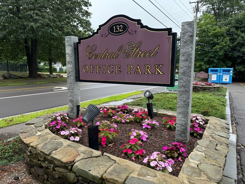 More Photos Of 132 Central St, Foxborough Medical For Sale