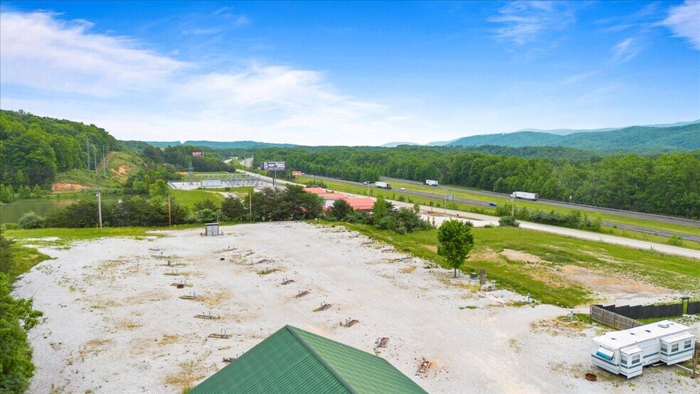 More Photos Of 269 Luther Seiber blvd, Pioneer Specialty For Sale