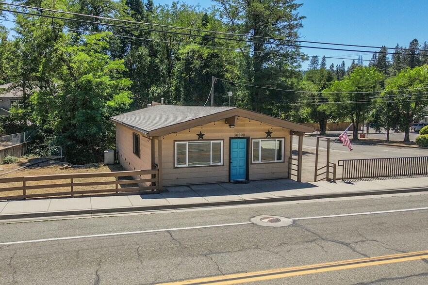 More Photos Of 30890 CA-3, Weaverville Office For Sale