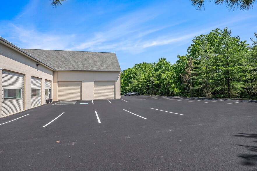 More Photos Of 3238 W Germantown Pike, Eagleville Medical For Lease