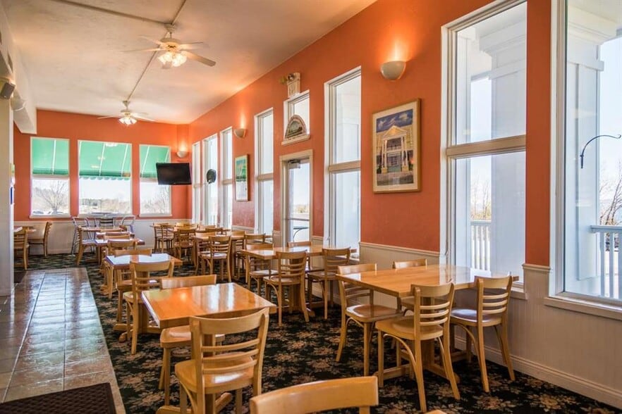 More Photos Of 2569 Charlevoix Rd, Petoskey Restaurant For Sale