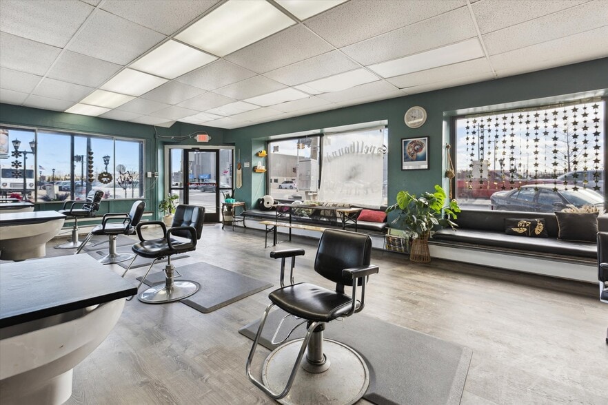 More Photos Of 1017 Washington Ave, Bay City Storefront Retail Residential For Sale