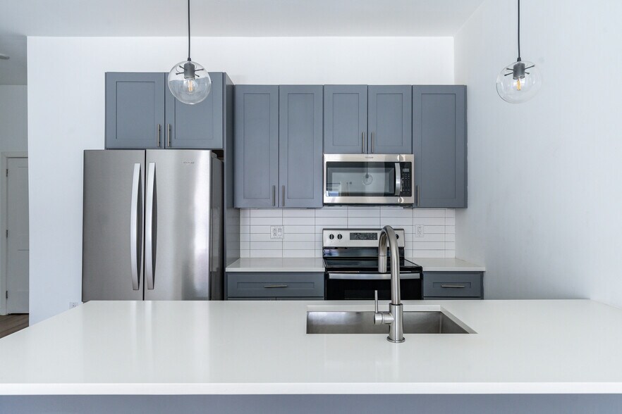 More Photos Of 2616 W Girard Ave, Philadelphia Apartments For Sale