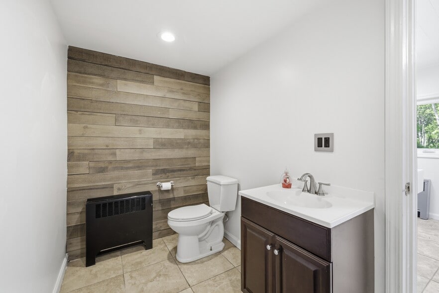 More Photos Of 75 Route 23, Franklin Office Residential For Lease