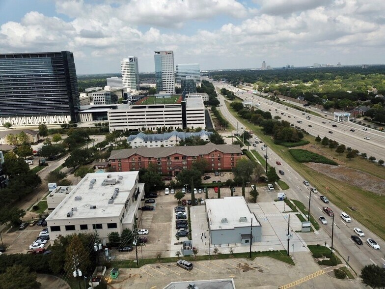 More Photos Of 2620 W Sam Houston Pky S, Houston Storefront For Sale