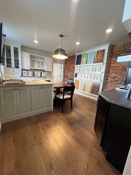 More Photos Of 331 W Miner St, West Chester Office For Lease