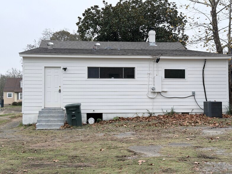 More Photos Of 3614 Park Ave, Memphis General Retail For Sale