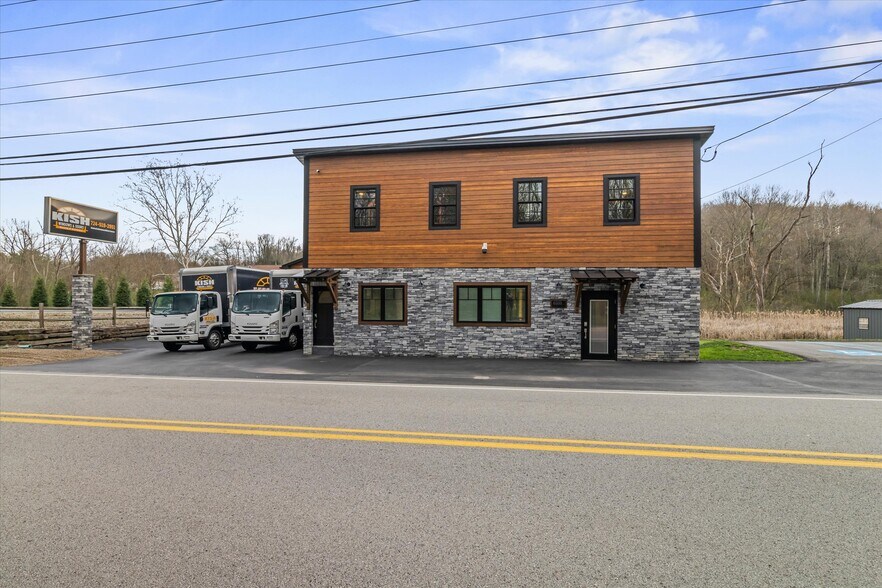 More Photos Of 6339 Old William Penn Highway hwy, Export Showroom For Sale