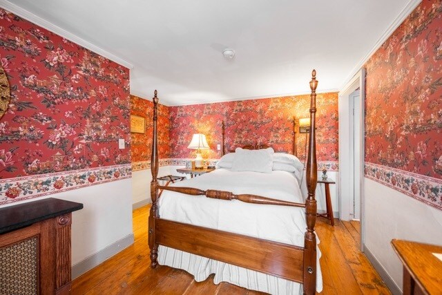More Photos Of 40 Union St, Blue Hill Hospitality For Sale