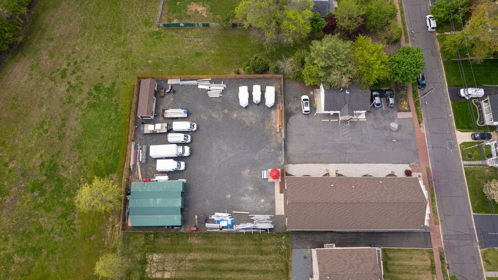 More Photos Of 37 S Main St, Windsor Office Residential For Lease