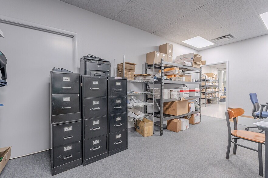 More Photos Of 1414 W 14th St, Tempe Warehouse For Sale