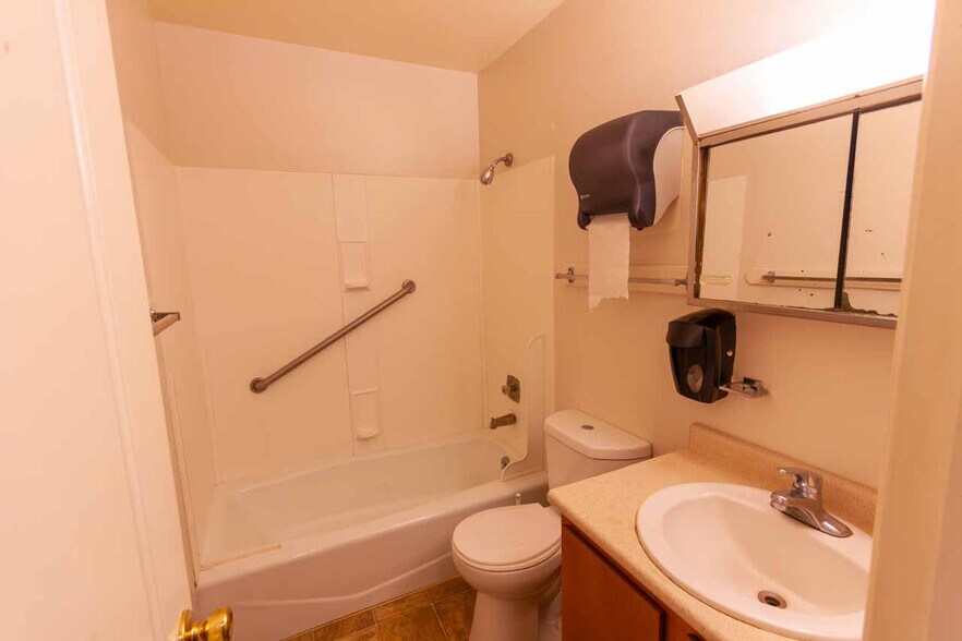 More Photos Of 101 Buckingham St, Fort Collins Apartments For Sale