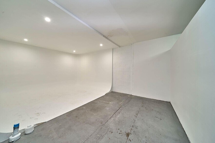 More Photos Of 1243 W Temple St, Los Angeles Warehouse For Lease