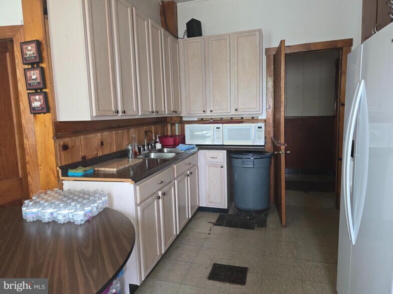 More Photos Of , Baltimore Unknown For Sale