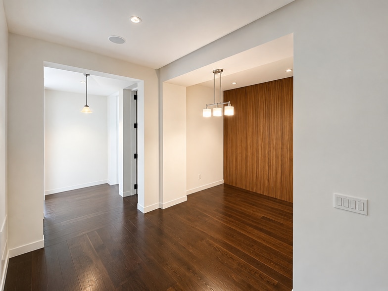 More Photos Of 15840 Ventura Blvd, Encino Office For Lease