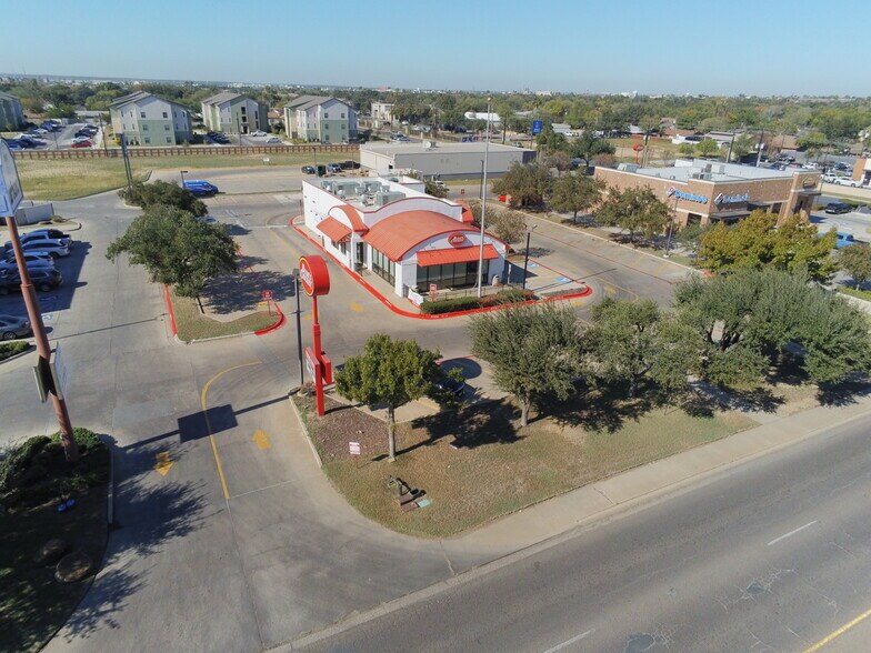 More Photos Of 5118 McPherson Rd, Laredo Fast Food For Lease