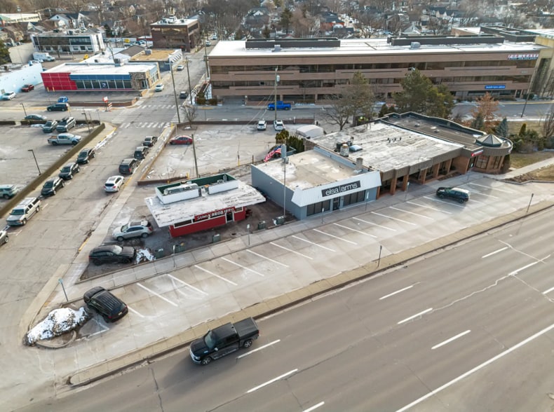 More Photos Of 34164-34168 Woodward Ave, Birmingham Storefront For Sale