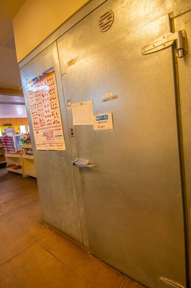 More Photos Of 54140 N Main St, Seligman Freestanding For Sale