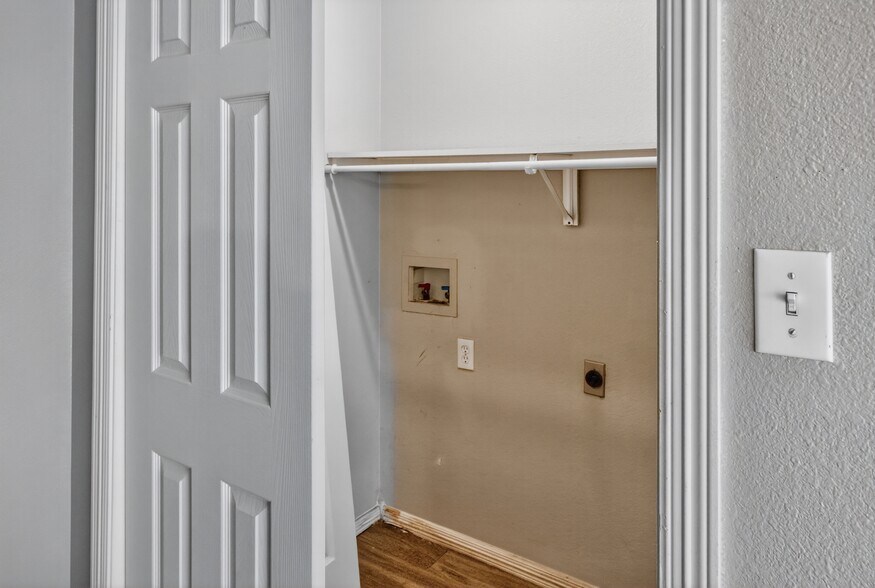 More Photos Of 1804 Baseball Loop, Diana Apartments For Sale