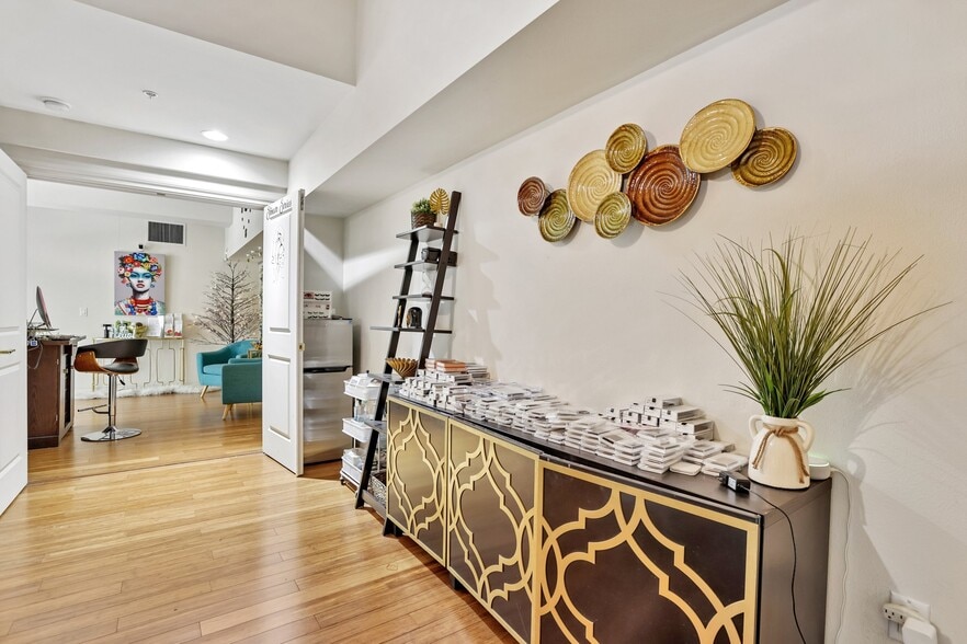 More Photos Of 46 W Julian St, San Jose Apartments For Sale