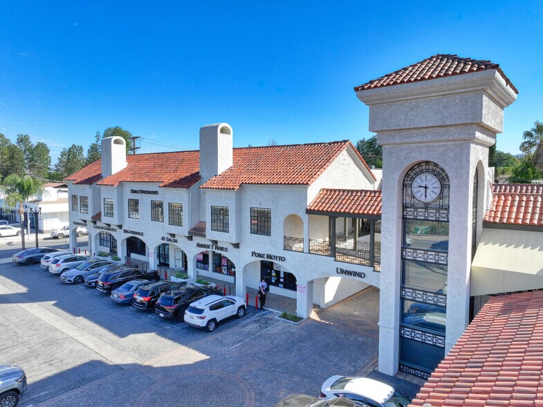 More Photos Of 19100 Ventura Blvd, Tarzana Storefront Retail Office For Sale