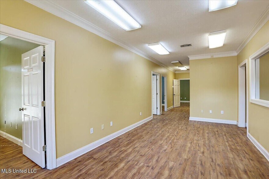 More Photos Of 2873 Highway 49 S, Florence Auto Dealership For Sale