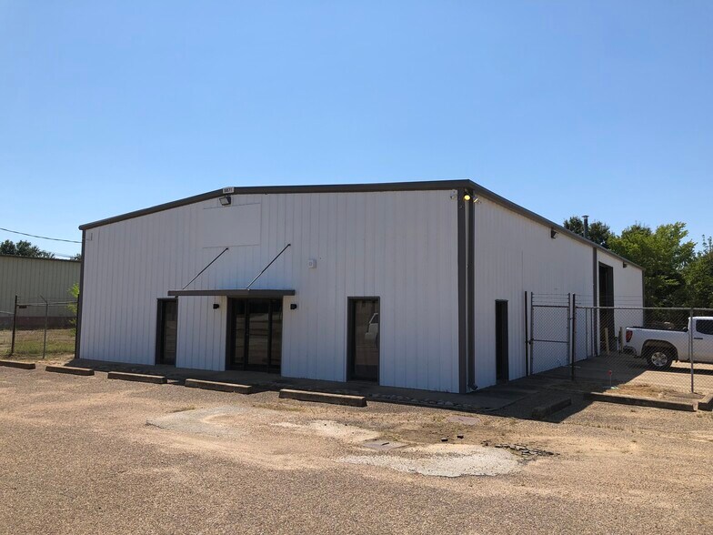 Primary Photo Of 5871 FM 2767, Tyler Warehouse For Lease