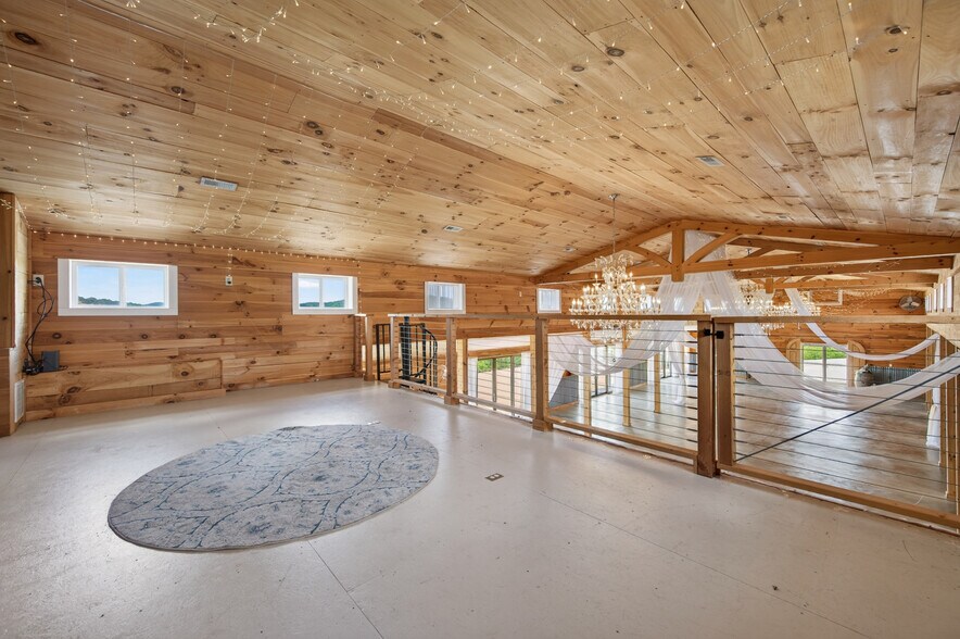 More Photos Of 639 Wagon Wheel Rd, Elk Creek Lodge Meeting Hall For Sale