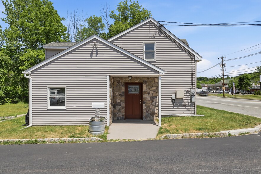 More Photos Of 75 Route 23, Franklin Office Residential For Lease
