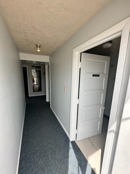 More Photos Of 2242 Silver St, Ashland Light Manufacturing For Lease