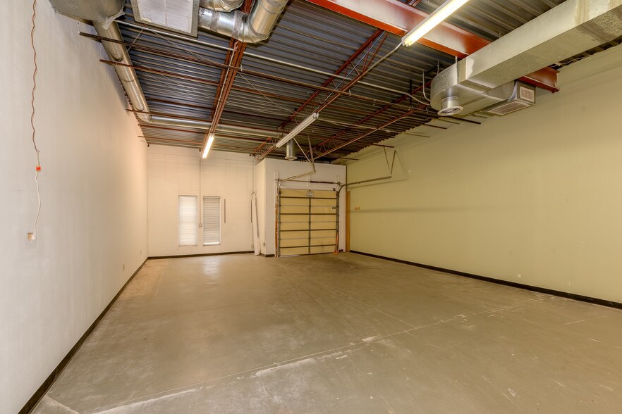 More Photos Of 530 Compton St, Broomfield Flex For Lease